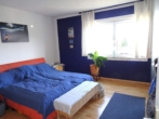 Schlafzimmer - Günstige 3 Zimmer – ETW mit Balkon u.PKW-StPl. in ruhiger Lage von 89269 Vöhringen